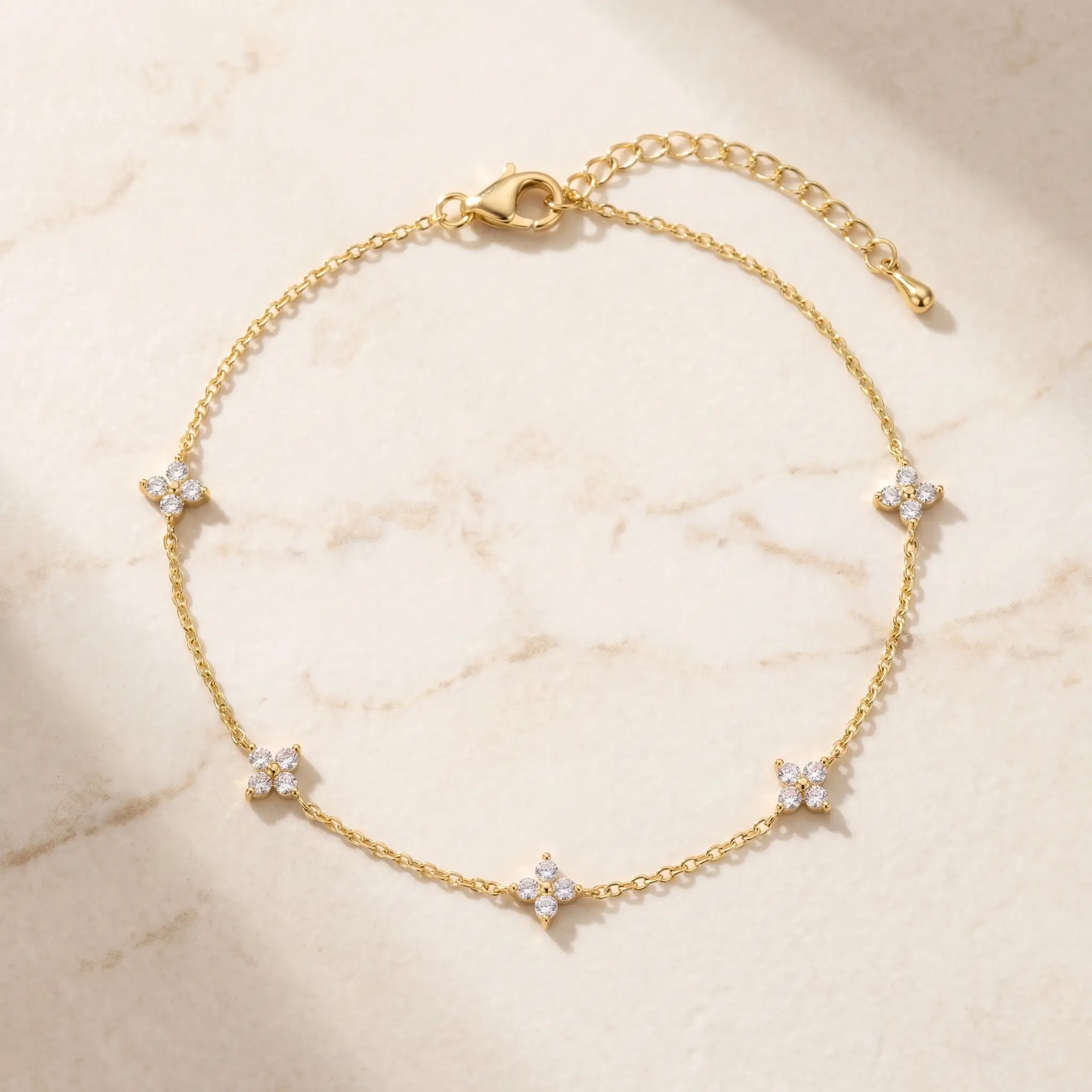 Clover Charm Anklet - Image 2