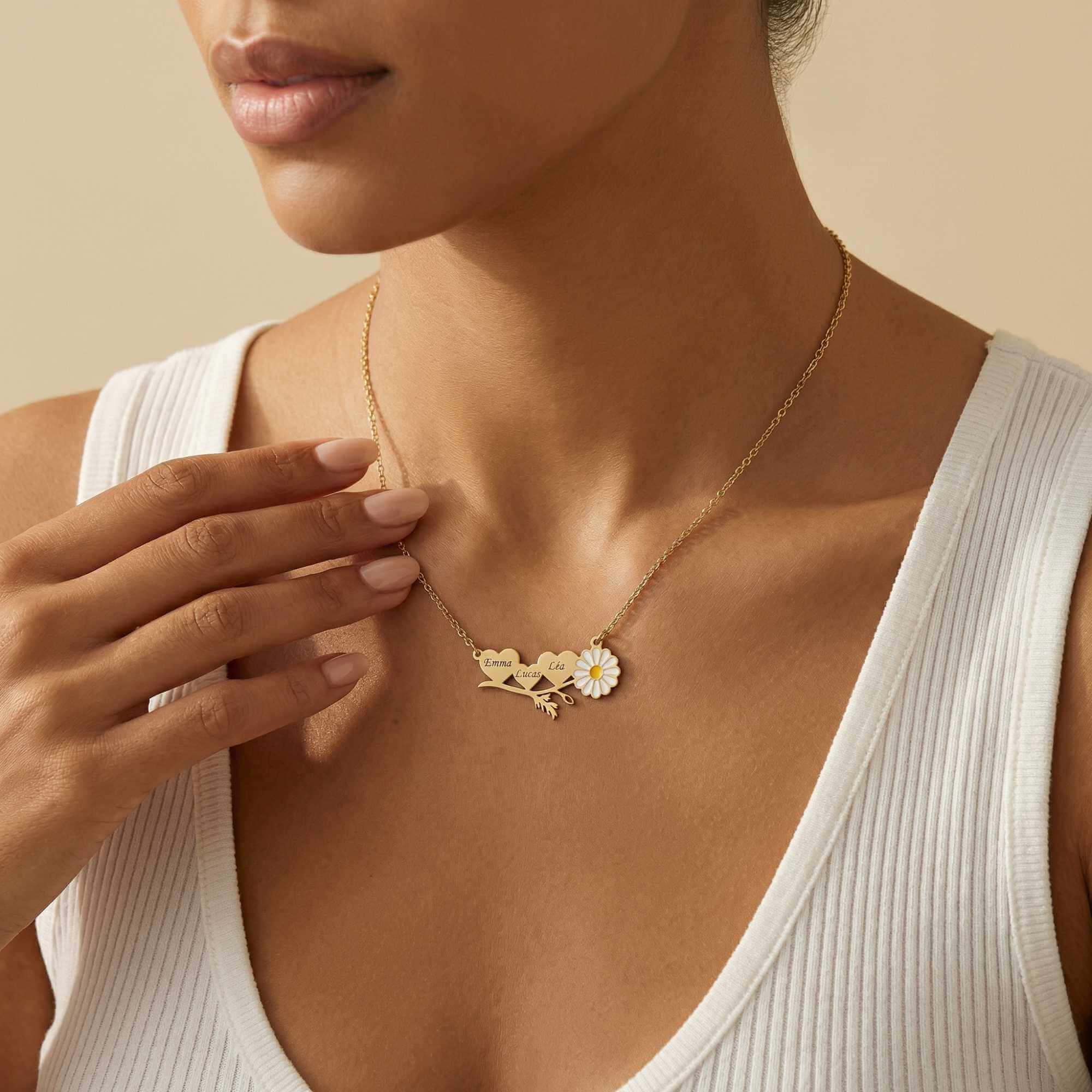 Daisy Name Necklace