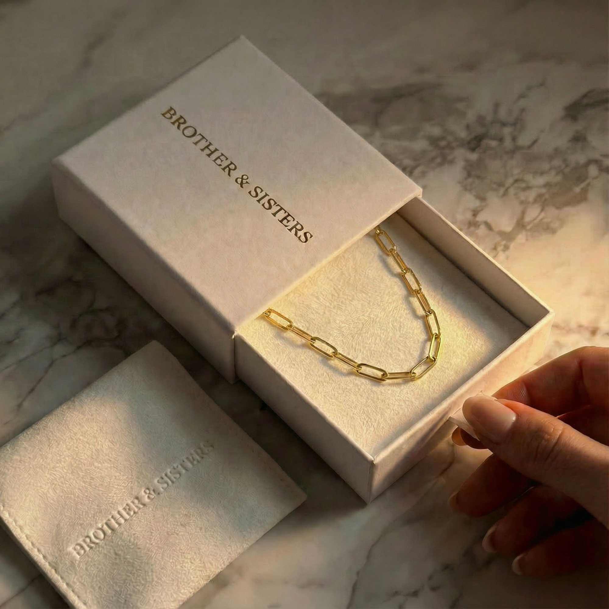 Ria Paperclip Chain Necklace - Image 15