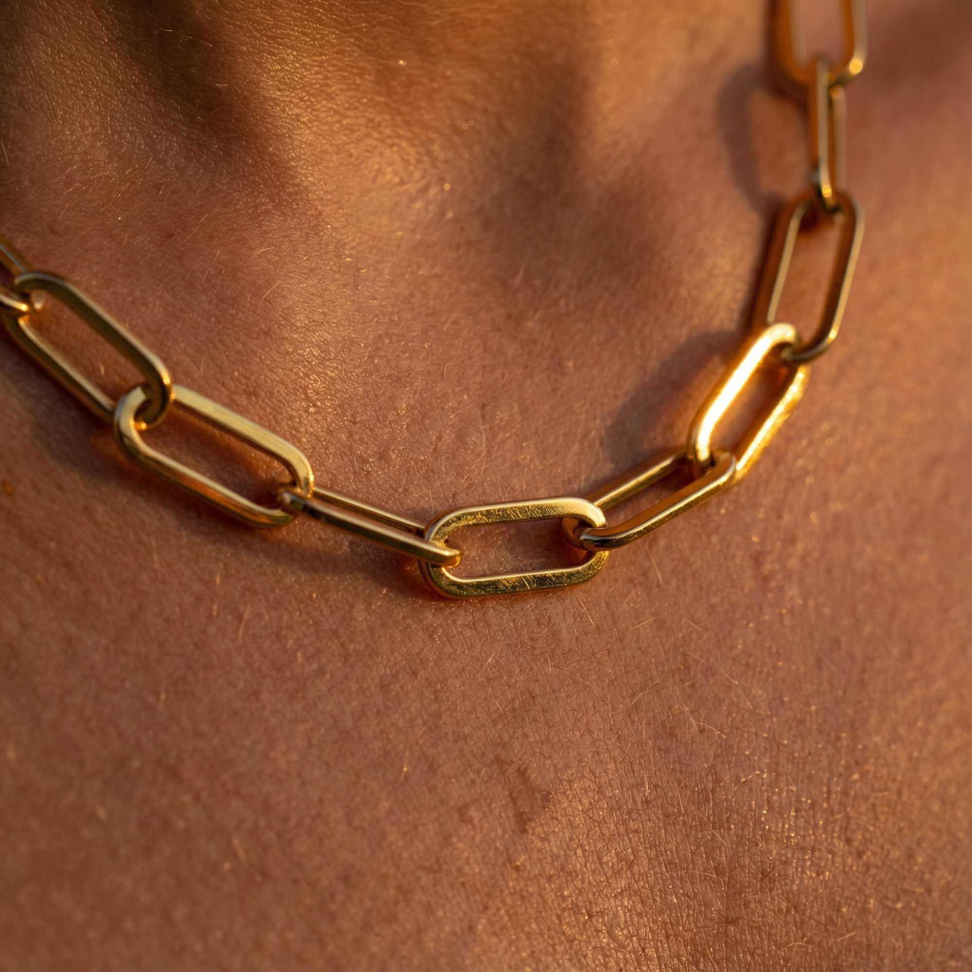 Ria Paperclip Chain Necklace - Image 5