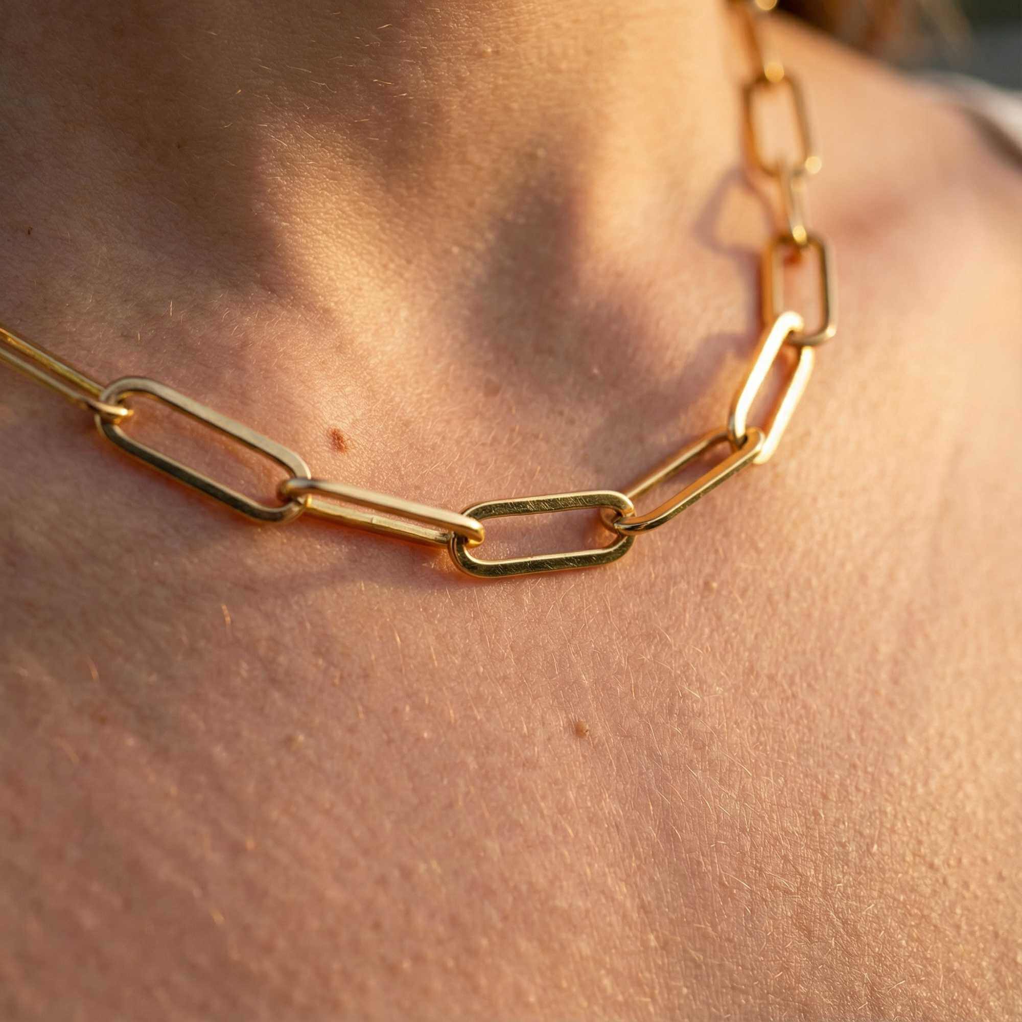 Ria Paperclip Chain Necklace - Image 8