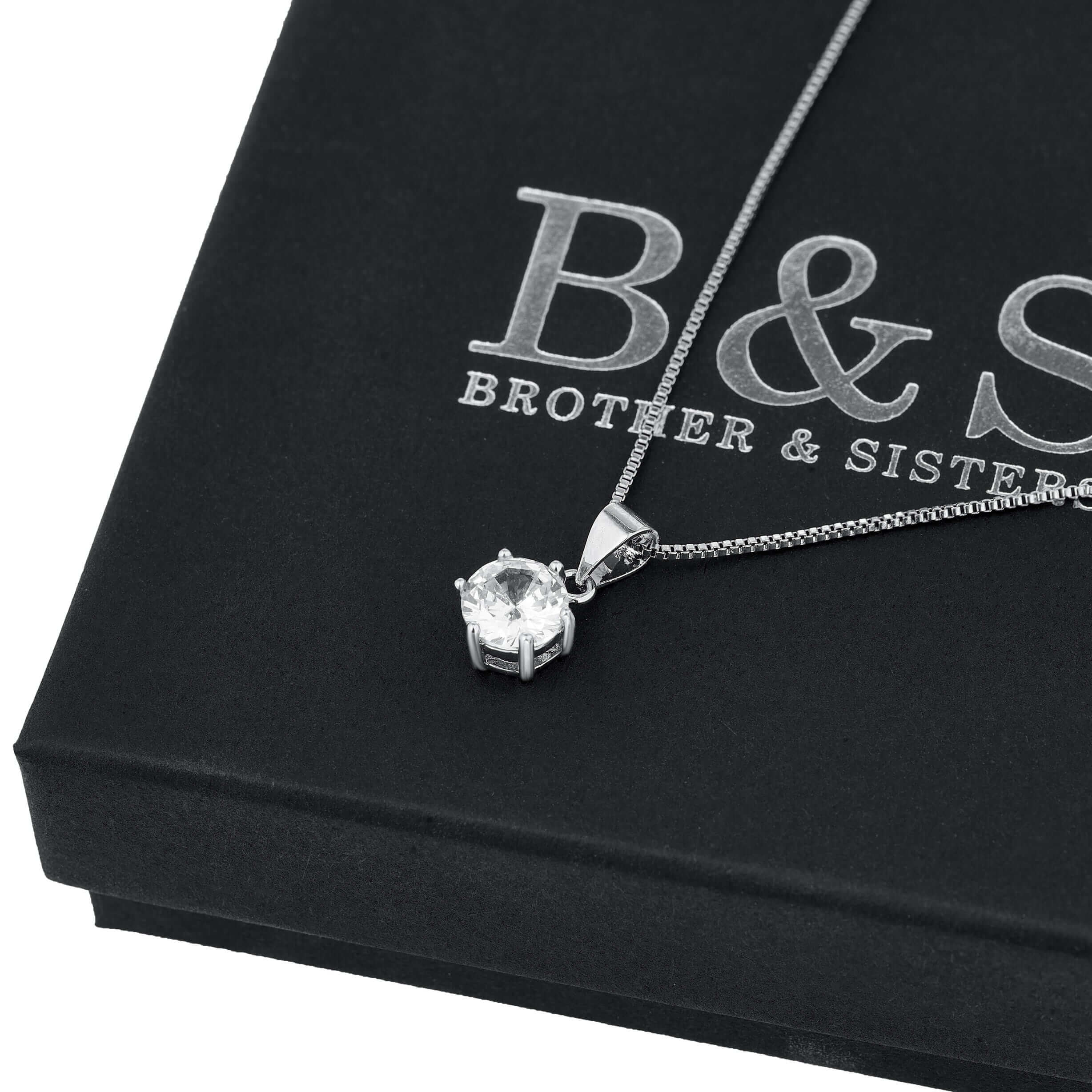 Silver Classic Necklace - Image 3