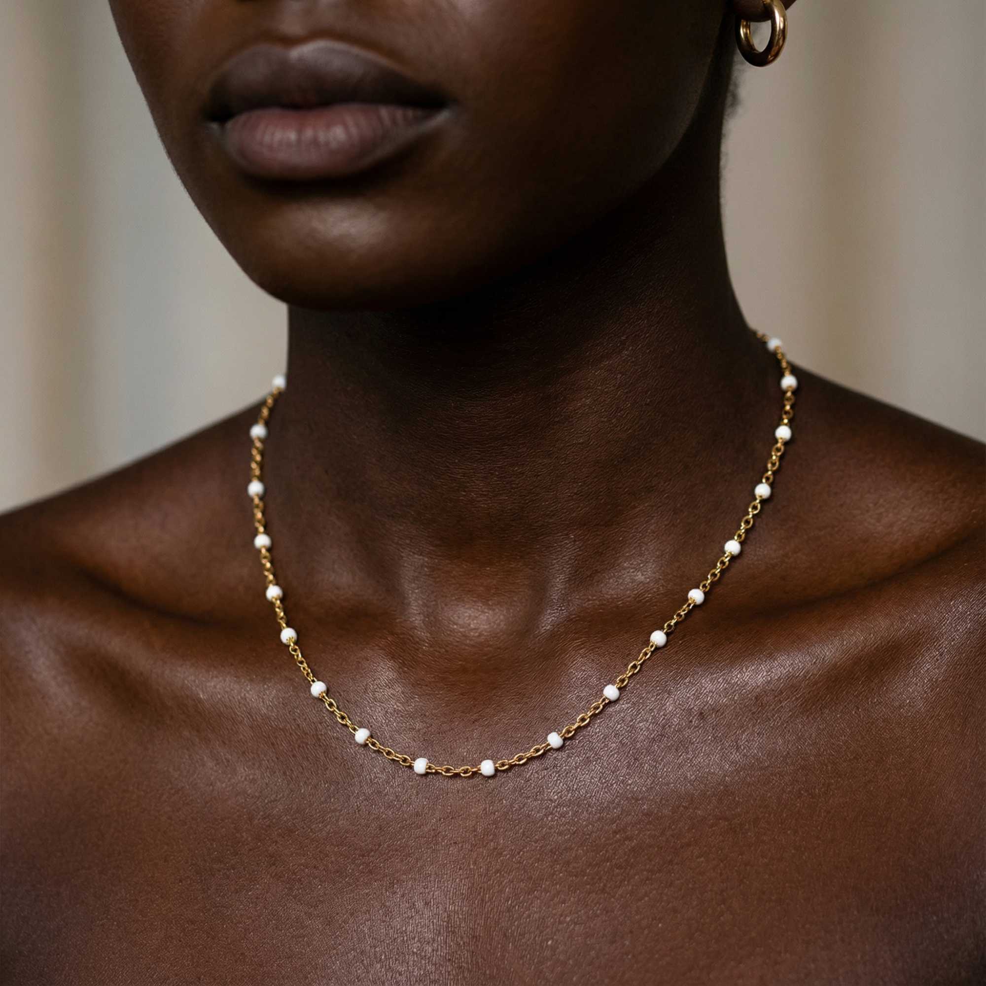 White Beaded Choker - Image 12